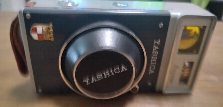 ヤシカ（カメラ）の商品画像 - 査定依頼日：2025年11月5日 - 最高査定価格：10,000円