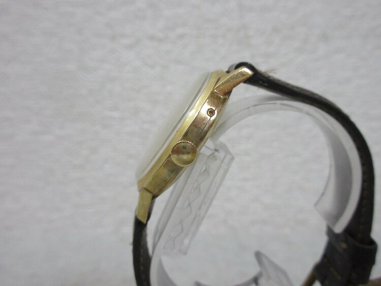ジャガールクルト 手巻き時計 トリプルカレンダー（高級時計）の商品画像 - 査定依頼日：2026年7月29日 - 最高査定価格：1,000,000円