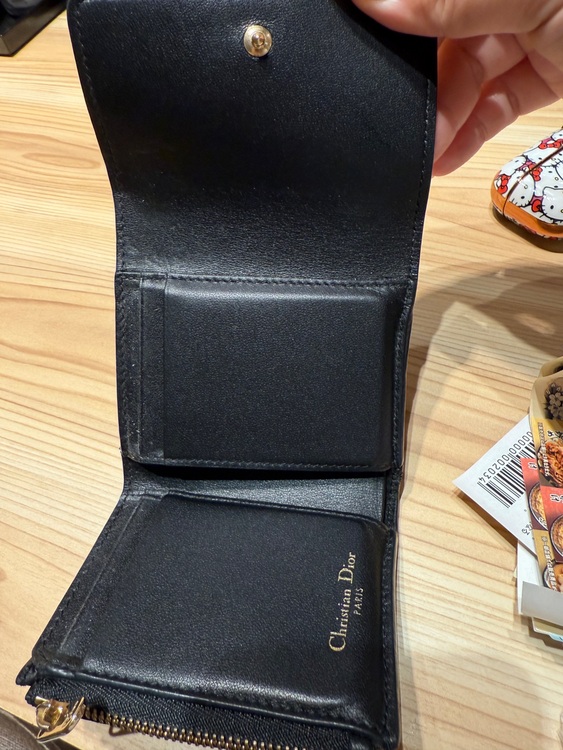 ディオール  （ブランドバッグ）の商品画像 - 査定依頼日：2025年9月21日 - 最高査定価格：18,000円