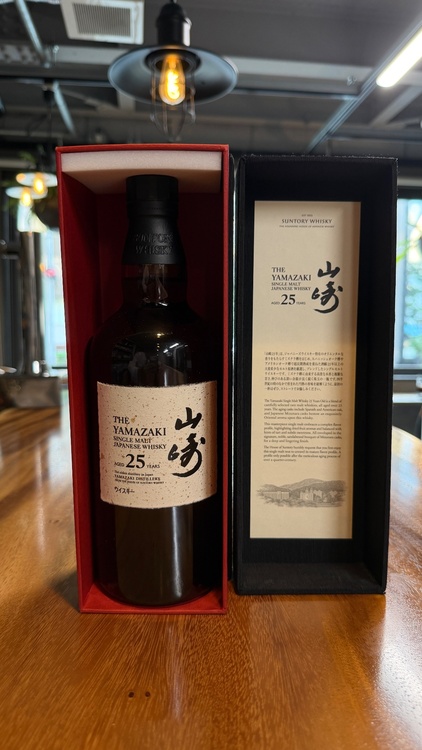 ウイスキー サントリー山崎（お酒）の商品画像 - 査定依頼日：2026年7月24日 - 最高査定価格：100,000円