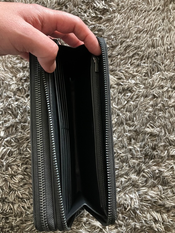 COACHダブルファスナー長財布（ブランドバッグ）の商品画像 - 査定依頼日：2026年1月28日 - 最高査定価格：2,500円