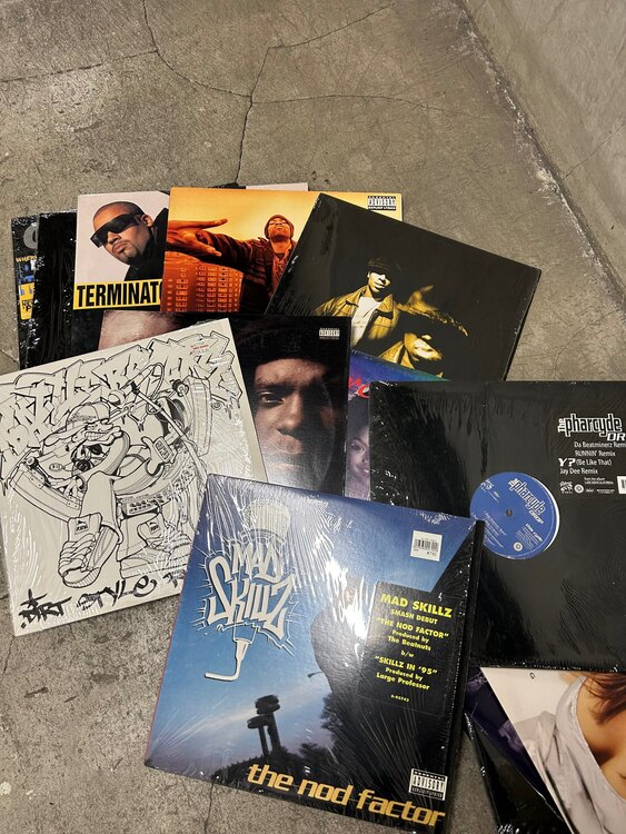 30年前に買い集めたレコード30枚以（レコード）の商品画像 - 査定依頼日：2025年1月13日 - 最高査定価格：4,000円