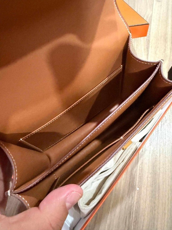 コンスタンス 18 ゴールド　ゴールド金具（ブランドバッグ）の商品画像 - 査定依頼日：2026年10月11日 - 最高査定価格：240,000円