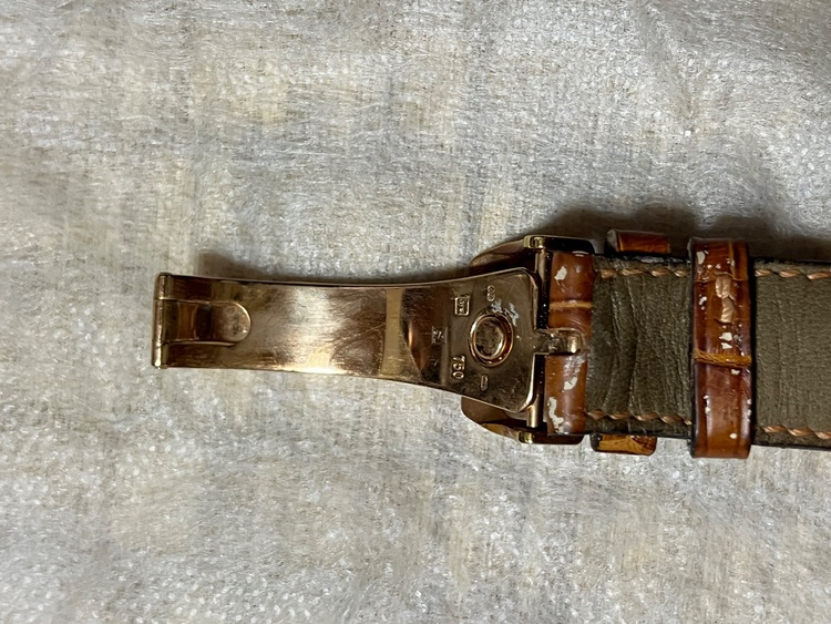 ジラール・ペルゴ GIRARD-PERREGAUX 9015 フェラーリ スプリ（高級時計）の商品画像 - 査定依頼日：2025年8月2日 - 最高査定価格：1,200,000円