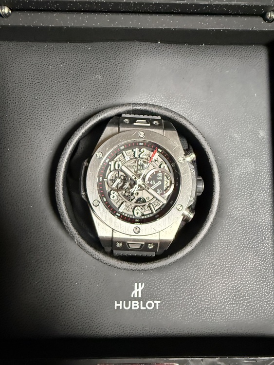 ウブロ　ビッグバン（高級時計）の商品画像 - 査定依頼日：2025年8月20日 - 最高査定価格：1,200,000円