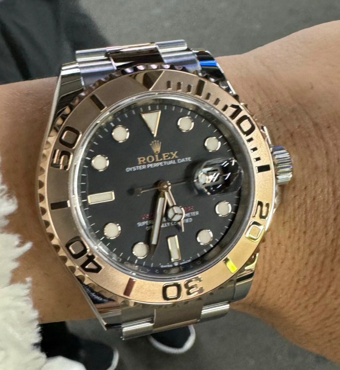 ロレックス ヨットマスター 126621（高級時計）の商品画像 - 査定依頼日：2025年10月3日 - 最高査定価格：2,300,000円