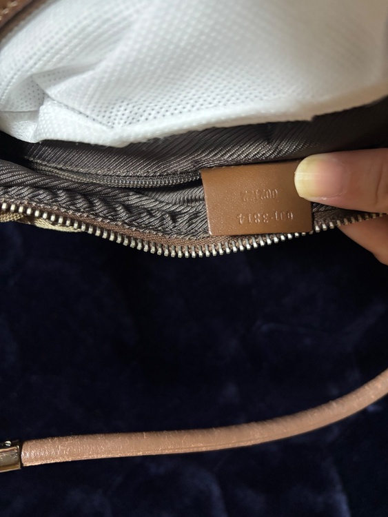 GUCCIショルダーバッグ（ブランドバッグ）の商品画像 - 査定依頼日：2026年8月31日 - 最高査定価格：100,000円