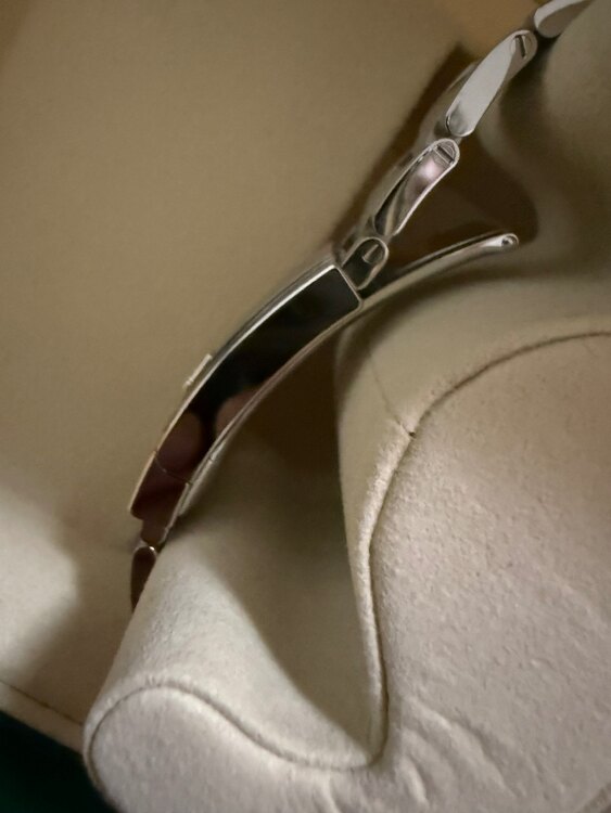 デイトジャスト 41 ミントグリーン（高級時計）の商品画像 - 査定依頼日：2025年5月5日 - 最高査定価格：1,430,000円