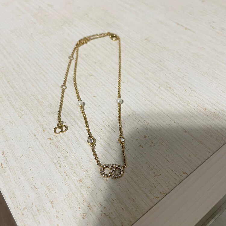 DIORネックレス（宝石）の商品画像 - 査定依頼日：2023年11月21日 - 最高査定価格：30,000円
