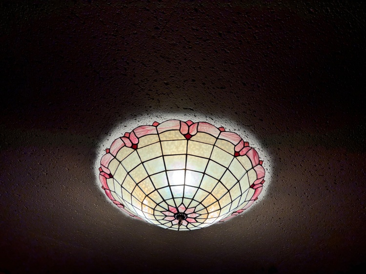 ステンドグラス4点（美術品・骨董品）の商品画像 - 査定依頼日：2026年3月30日 - 最高査定価格：2,000円