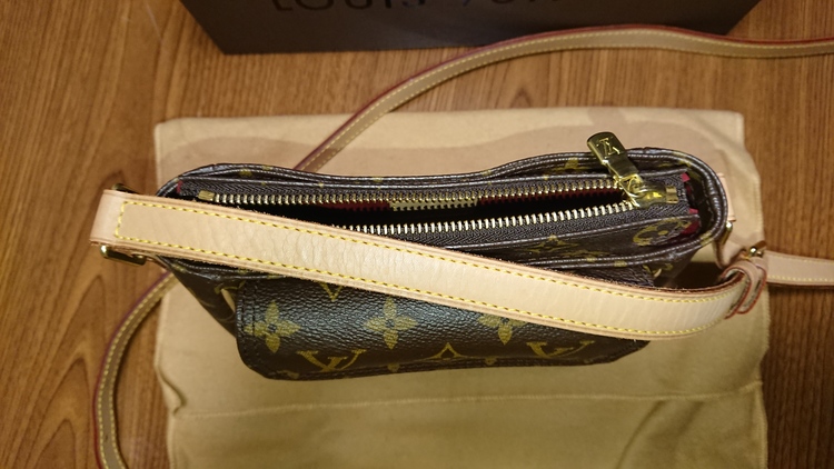 ビバシティPM（ブランドバッグ）の商品画像 - 査定依頼日：2022年5月18日 - 最高査定価格：88,000円