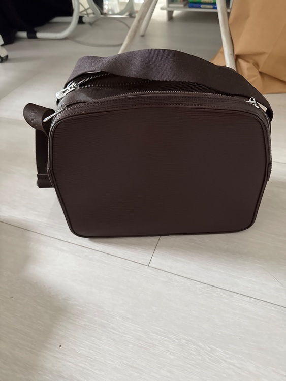 ルイヴィトン エピ （ブランドバッグ）の商品画像 - 査定依頼日：2025年10月5日 - 最高査定価格：46,000円