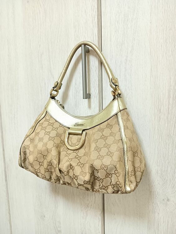 アビー　ショルダーバッグ（ブランドバッグ）の商品画像 - 査定依頼日：2025年8月1日 - 最高査定価格：50,000円