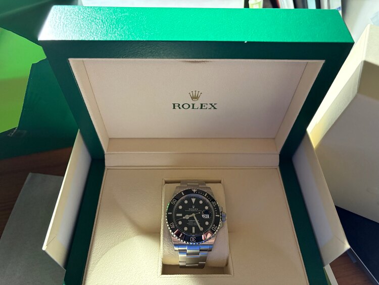 ロレックス サブマリーナー （高級時計）の商品画像 - 査定依頼日：2025年1月4日 - 最高査定価格：2,090,000円