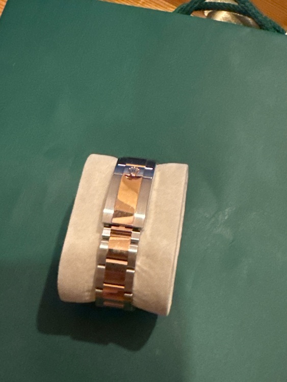 ロレックス ヨットマスター 12662（高級時計）の商品画像 - 査定依頼日：2025年9月14日 - 最高査定価格：2,250,000円