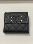 CHANEL CCフィリグリースモールフラップウォレットキャビアスキン（ブランド財布・小物）の商品画像 - 査定依頼日：2024年4月20日 - 最高査定価格：72,000円