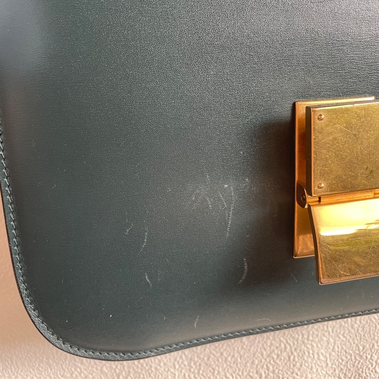 セリーヌ  （ブランドバッグ）の商品画像 - 査定依頼日：2026年4月18日 - 最高査定価格：150,000円