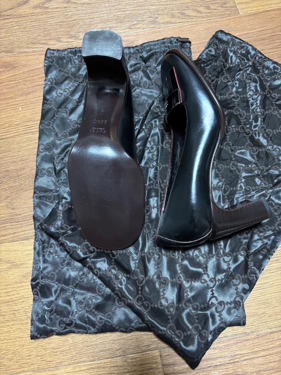 グッチ  （ブランドバッグ）の商品画像 - 査定依頼日：2025年11月18日 - 最高査定価格：15,000円