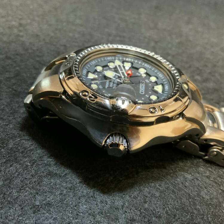 セイコー その他 8f58-002（高級時計）の商品画像 - 査定依頼日：2025年2月12日 - 最高査定価格：5,000円