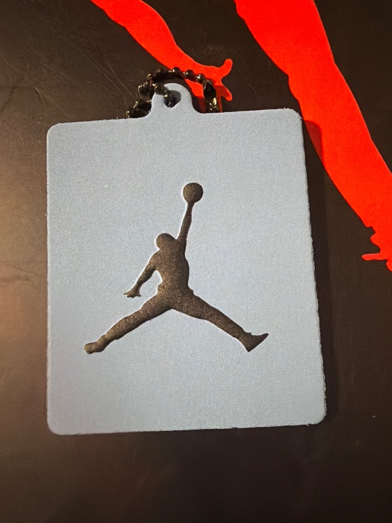 AIR JORDAN 4 RETORO（古着・ファッション）の商品画像 - 査定依頼日：2026年9月1日 - 最高査定価格：20,000円