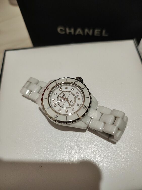 シャネル J12 H1628（高級時計）の商品画像 - 査定依頼日：2025年11月10日 - 最高査定価格：360,000円