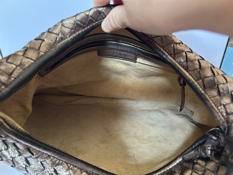 イントレチャート（ブランドバッグ）の商品画像 - 査定依頼日：2025年10月2日 - 最高査定価格：90,000円