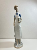 LIADRO 優しいナース（美術品・骨董品）の商品画像 - 査定依頼日：2026年6月28日 - 最高査定価格：5,000円