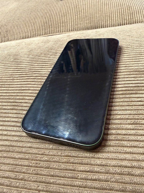 iPhone iPhone 13 256GB docomo（スマホ）の商品画像 - 査定依頼日：2026年7月9日 - 最高査定価格：40,500円