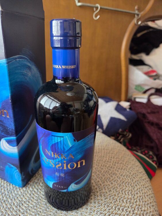 ニッカセッション（お酒）の商品画像 - 査定依頼日：2026年4月13日 - 最高査定価格：1,700円
