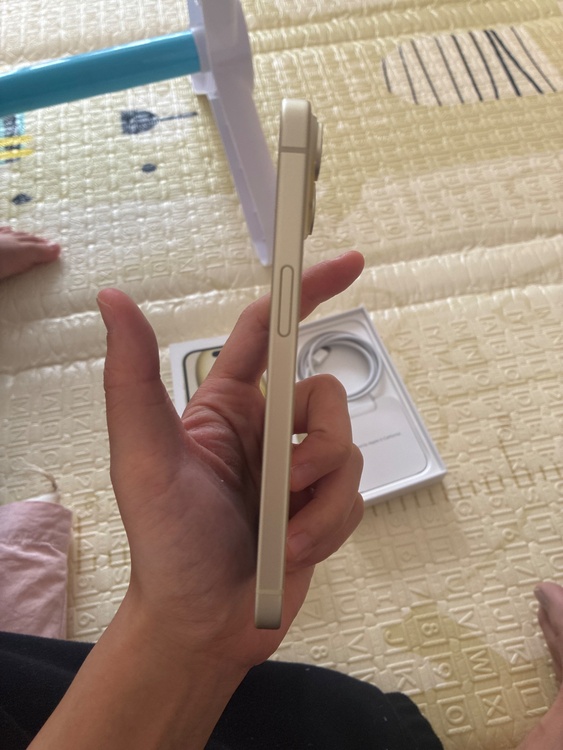 iPhone 15 256GB docomo（スマホ）の商品画像 - 査定依頼日：2026年1月29日 - 最高査定価格：68,000円