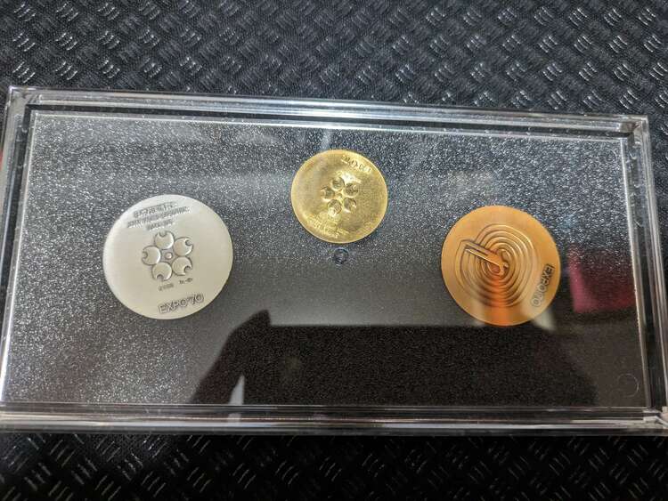 日本万国博覧会記念メダル　EXPO70（金・貴金属）の商品画像 - 査定依頼日：2023年12月28日 - 最高査定価格：105,000円