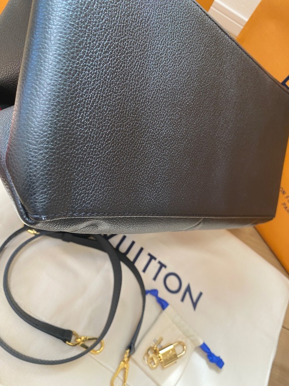 ルイヴィトン モノグラム （ブランドバッグ）の商品画像 - 査定依頼日：2025年9月23日 - 最高査定価格：320,000円