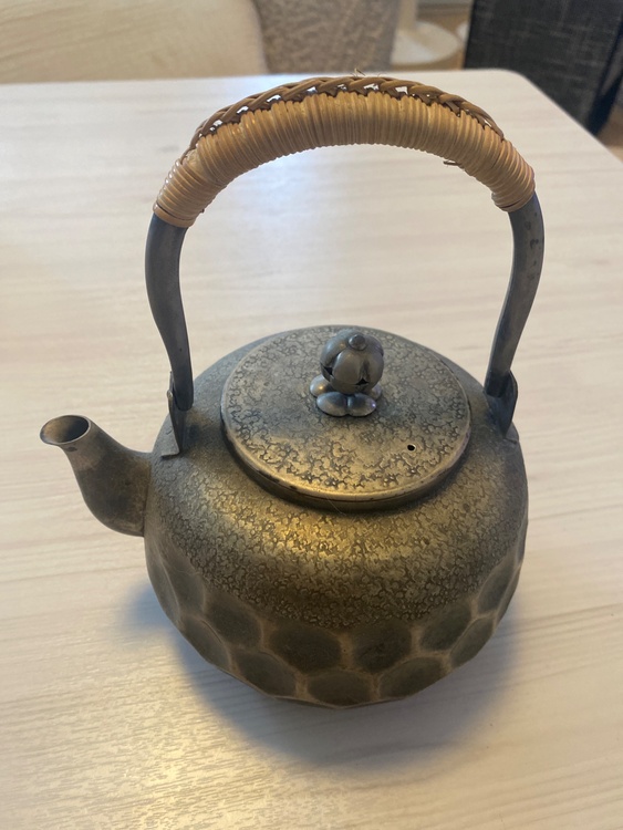 銀瓶（美術品・骨董品）の商品画像 - 査定依頼日：2026年3月28日 - 最高査定価格：30,000円