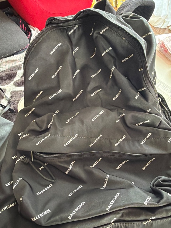 リュック（ブランドバッグ）の商品画像 - 査定依頼日：2026年2月10日 - 最高査定価格：35,000円