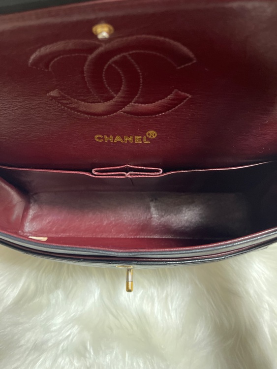 ダブルフラップ　マトラッセ（ブランドバッグ）の商品画像 - 査定依頼日：2025年9月5日 - 最高査定価格：241,500円