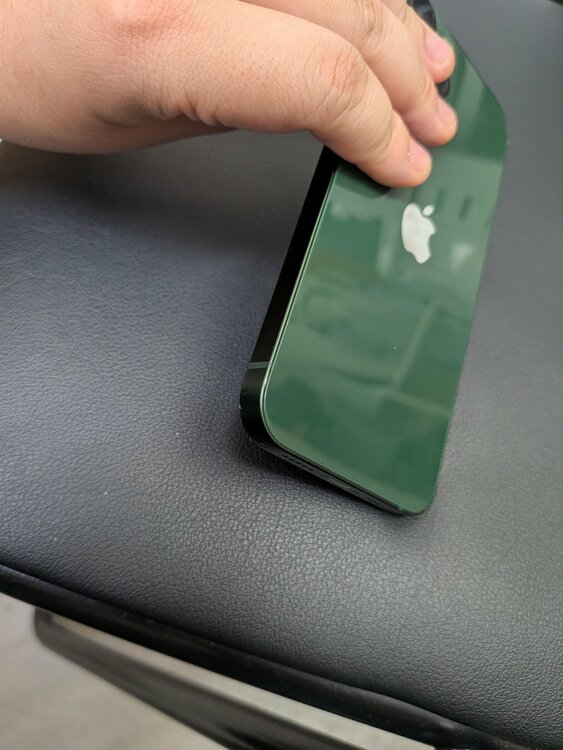 iPhone iPhone 13 128GB SIMフリー（スマホ）の商品画像 - 査定依頼日：2026年7月10日 - 最高査定価格：40,000円