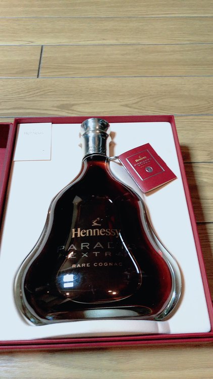 ヘネシー　パラディエクストラ（お酒）の商品画像 - 査定依頼日：2022年11月14日 - 最高査定価格：72,000円