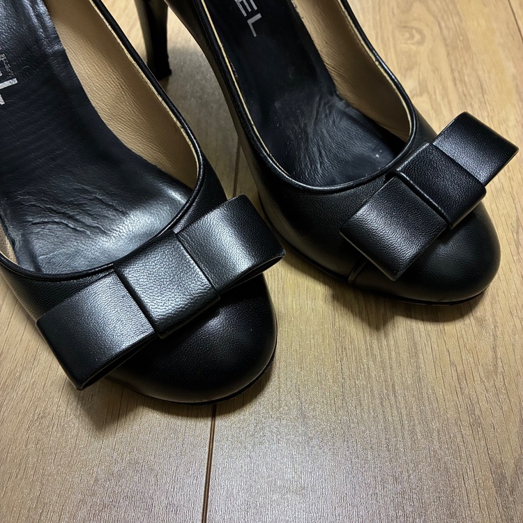 リボンパンプス（古着・ファッション）の商品画像 - 査定依頼日：2025年12月9日 - 最高査定価格：5,000円