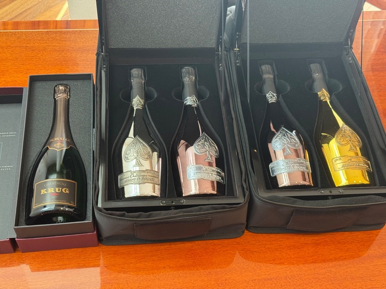 アルマンドブリニャック（お酒）の商品画像 - 査定依頼日：2025年11月30日 - 最高査定価格：340,000円