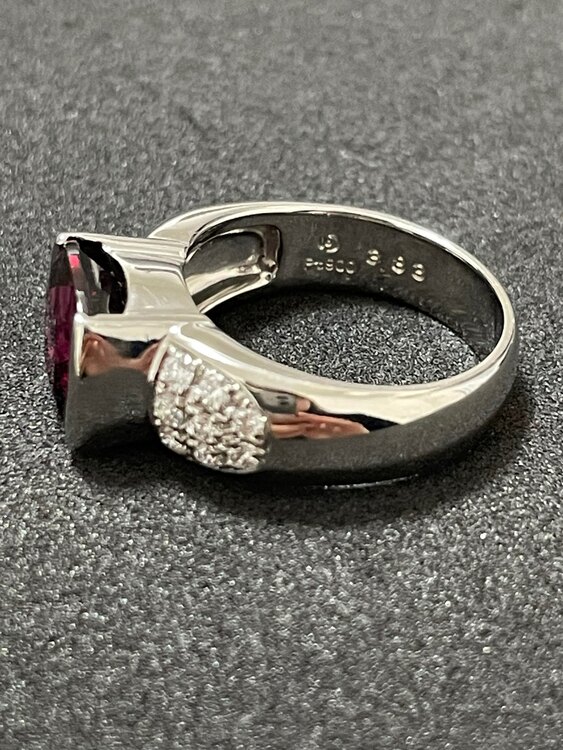 タサキリング　ガーネット（宝石）の商品画像 - 査定依頼日：2025年3月13日 - 最高査定価格：50,000円