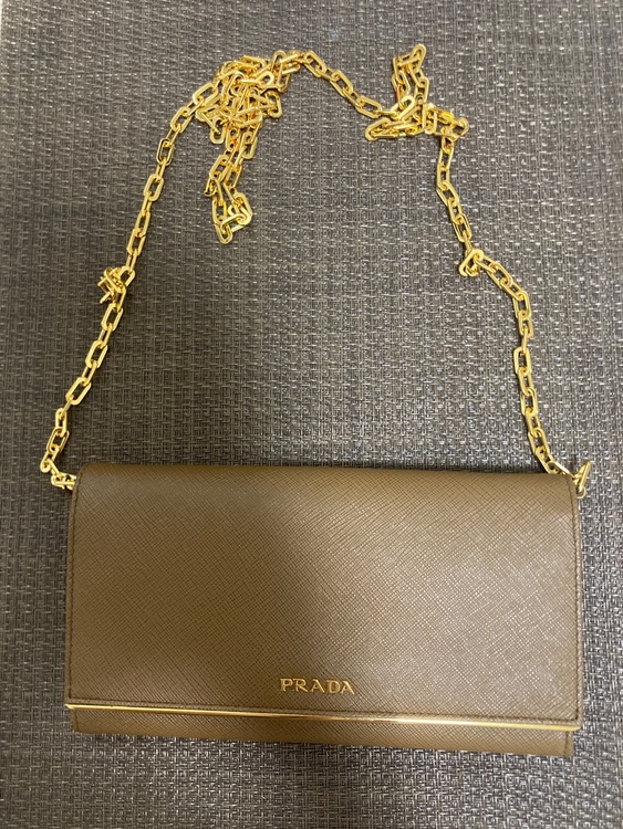 プラダ  （ブランドバッグ）の商品画像 - 査定依頼日：2025年9月4日 - 最高査定価格：48,000円