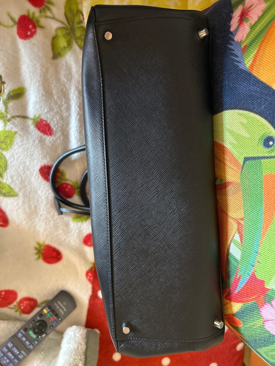 プラダ  （ブランドバッグ）の商品画像 - 査定依頼日：2026年2月22日 - 最高査定価格：100,000円