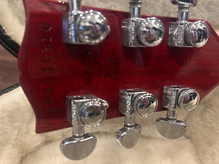 ギブソン　レスポール　スタンダード　2013  109331310（ピアノ・楽器・PA機材）の商品画像 - 査定依頼日：2026年3月29日 - 最高査定価格：150,000円