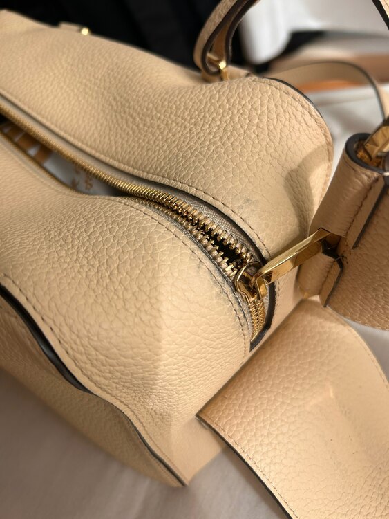 その他 その他 クールボックスM（高級時計）の商品画像 - 査定依頼日：2025年2月24日 - 最高査定価格：120,000円