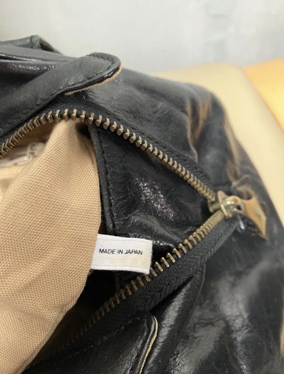 Vivienne Westwood レザーバッグ（ブランドバッグ）の商品画像 - 査定依頼日：2026年3月7日 - 最高査定価格：10,000円