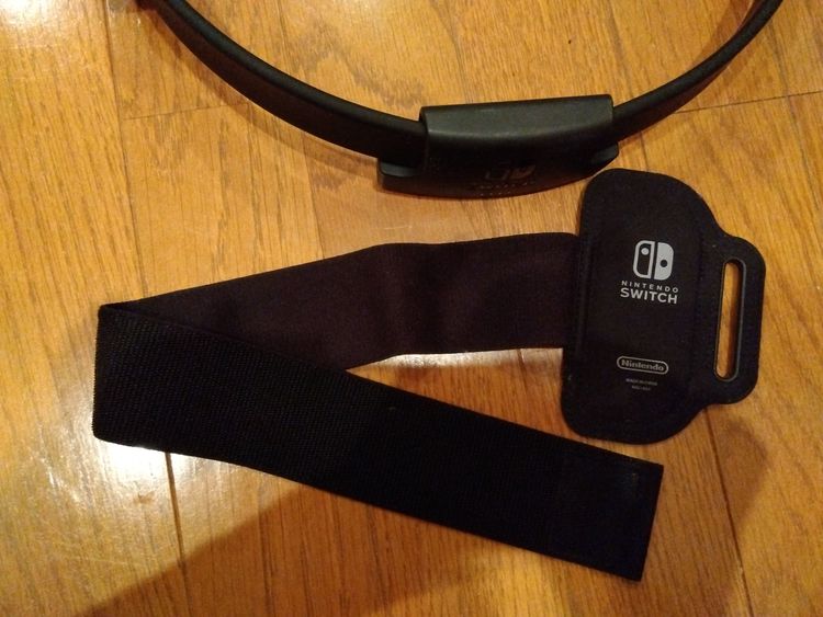 リングフィットアドベンチャー（ゲーム機本体・ゲームソフト）の商品画像 - 査定依頼日：2022年6月25日 - 最高査定価格：2,000円