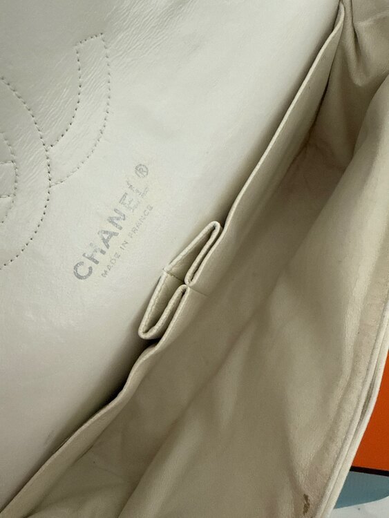 マトラッセ（ブランドバッグ）の商品画像 - 査定依頼日：2025年4月6日 - 最高査定価格：550,000円