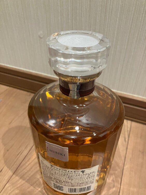 ウイスキー サントリー響 （お酒）の商品画像 - 査定依頼日：2025年1月9日 - 最高査定価格：17,000円