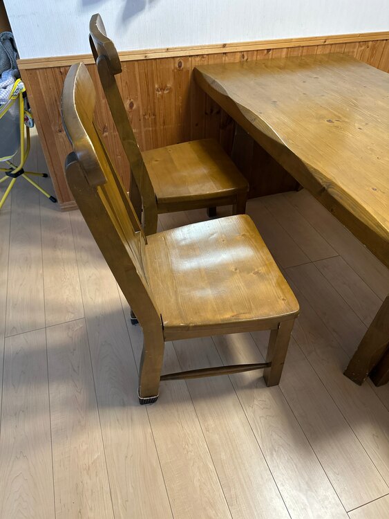 ダイニングセット（家具・寝具）の商品画像 - 査定依頼日：2025年4月22日 - 最高査定価格：100円