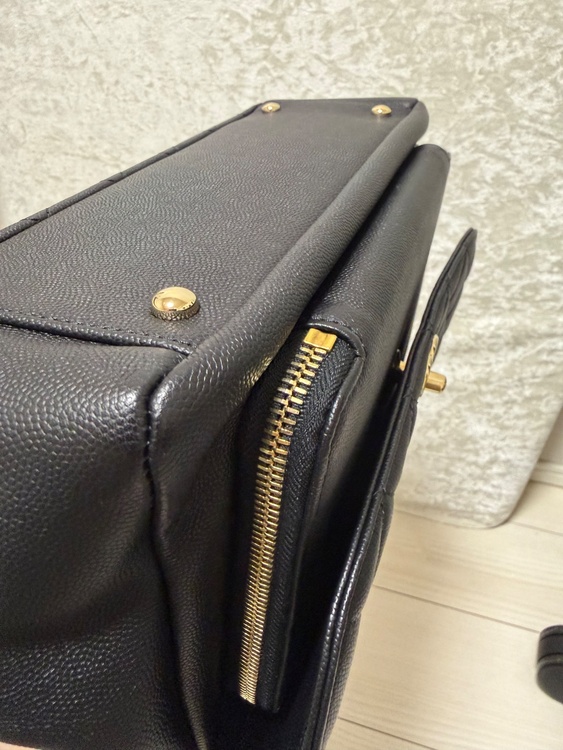 ビジネスアフィニティ（ブランドバッグ）の商品画像 - 査定依頼日：2025年12月30日 - 最高査定価格：100,000円